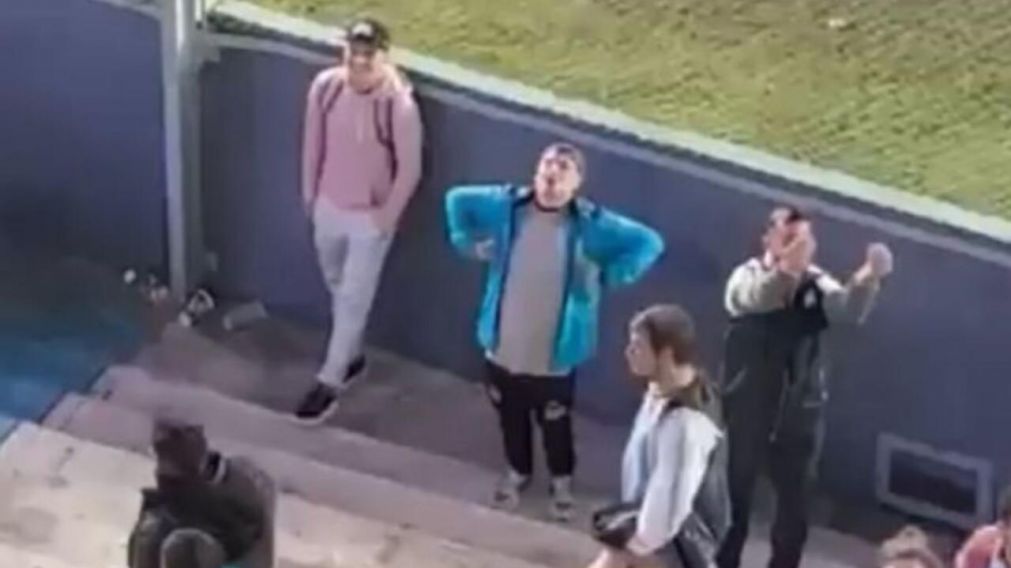¡Atención Racing!: Conmebol podría sancionar al club por los gestos racistas de un hincha a la gente de Flamengo
