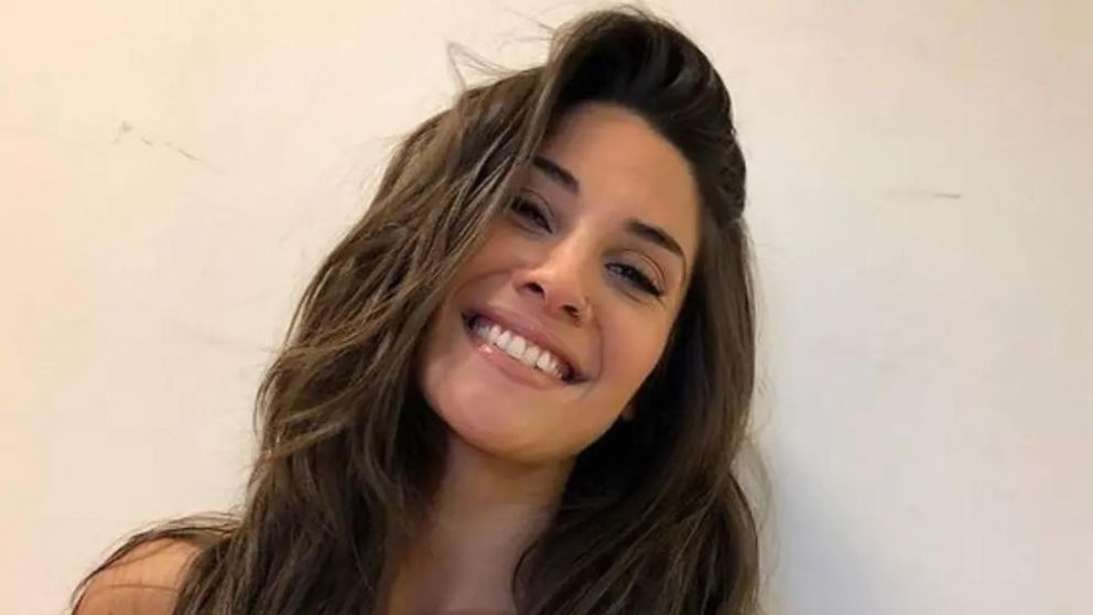 Ivana Nadal incendió Instagram al usar un pañuelo como top