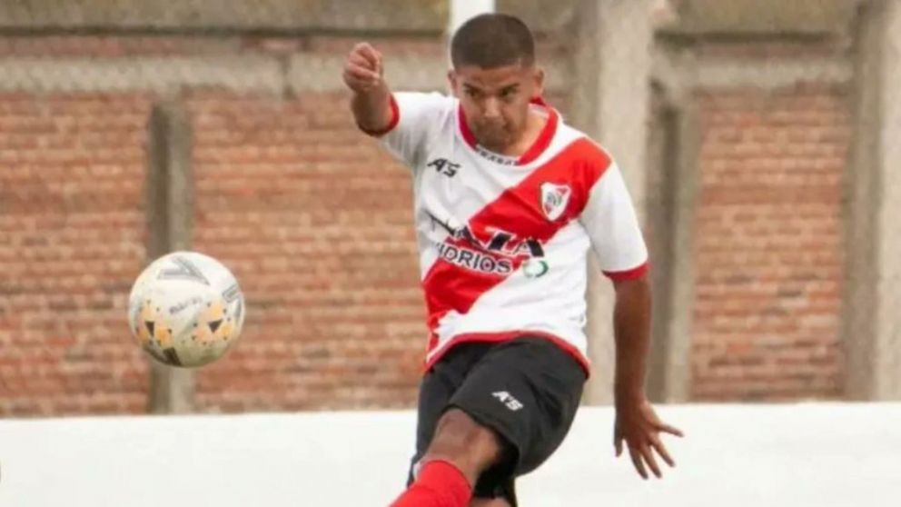 Dolor en el fútbol: murió un jugador de 18 años de River de Mar del Plata