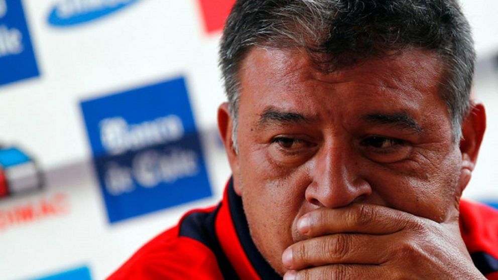 Bichi Borghi habl� despu�s del caos en el cl�sico universitario de Chile: �Tengo miedo��