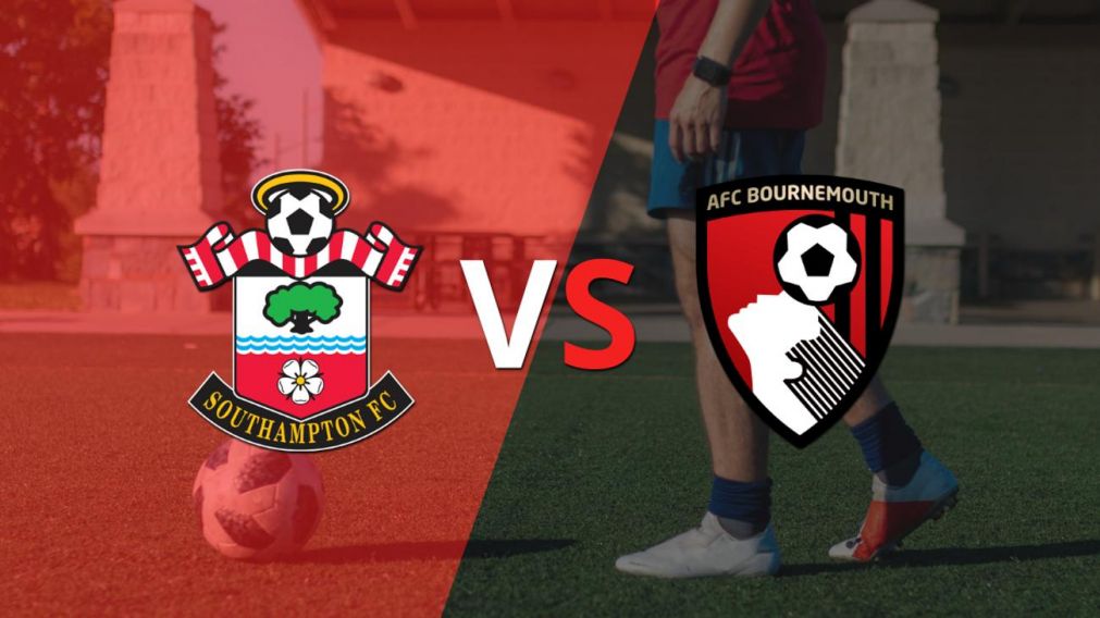 Ya rueda el balón entre Southampton y Bournemouth en el estadio Saint Mary's Stadium