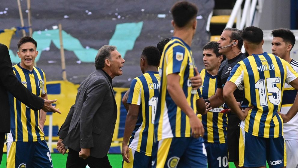 Miguel Ángel Russo habló de su expulsión ante Boca y fue tajante con Penel