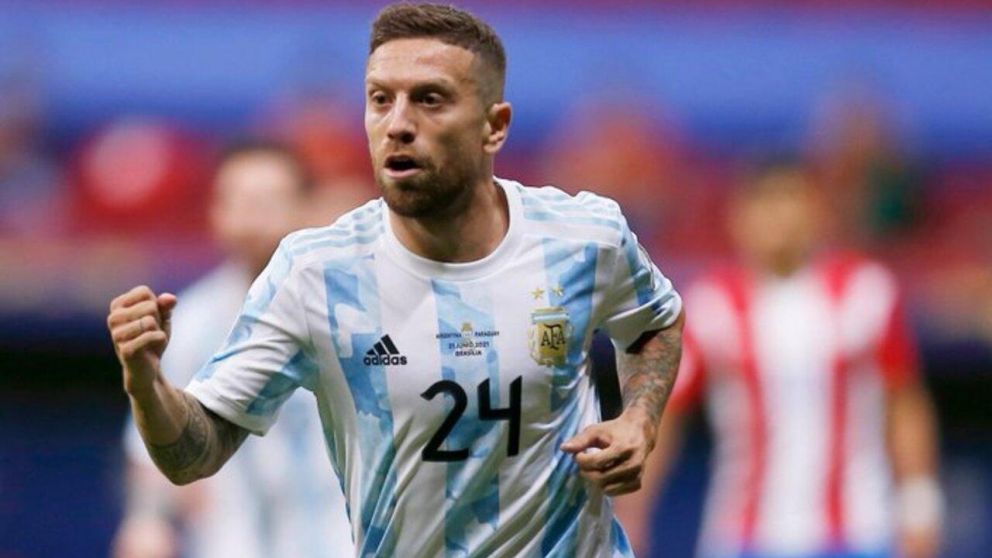 Papu Gómez estaría en el radar de Boca para el próximo mercado de pases: los detalles