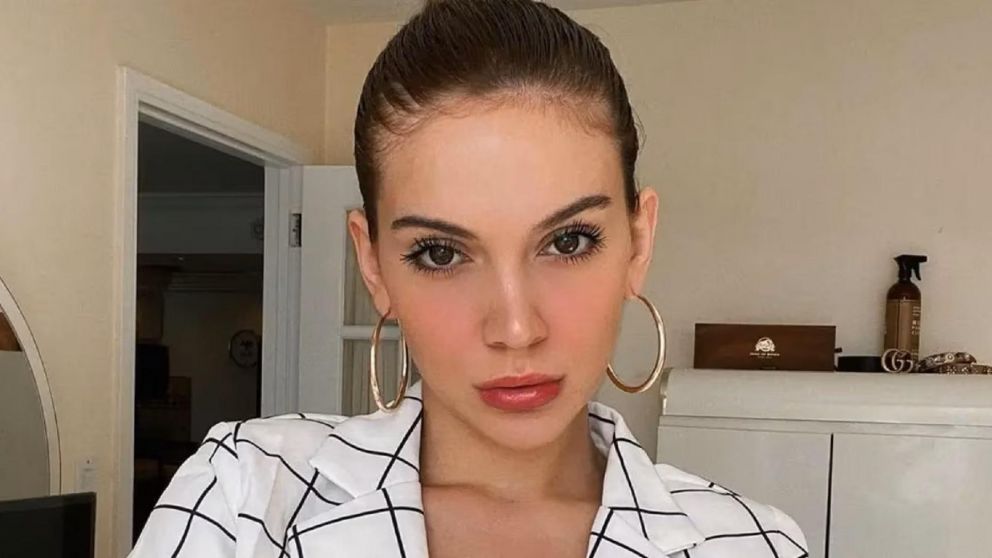 Sasha Ferro infartó a todo Instagram con su look al borde de la censura