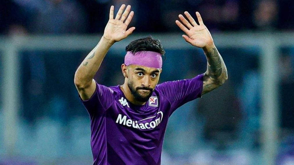 Nicolás González sufrió un duro golpe en la Fiorentina y asustó a todos los argentinos