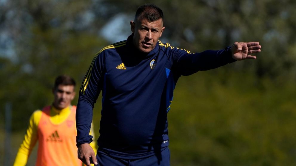 Almirón sigue buscando el once de Boca para jugar con Deportivo Pereira por la Copa Libertadores