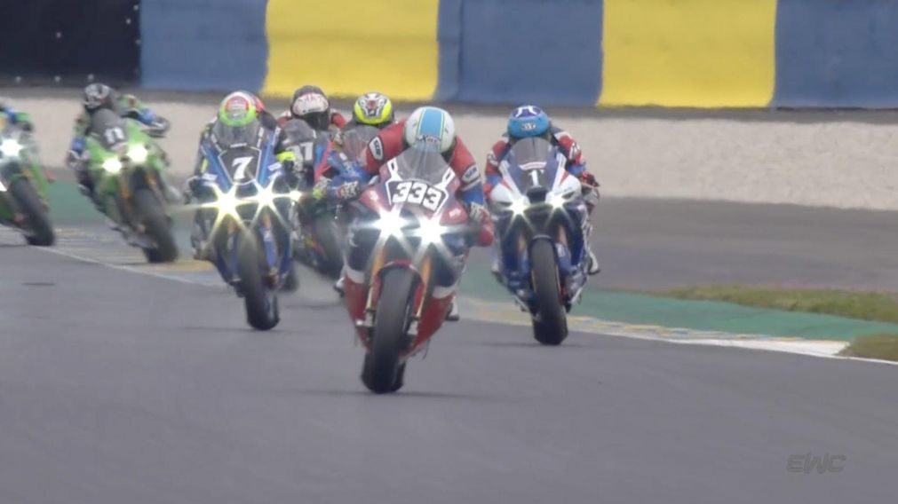 24 Horas de Le Mans de motociclismo: gran largada de Tati Mercado y su equipo