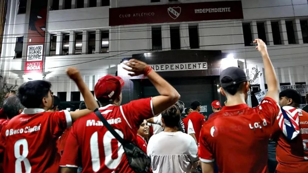 ¡Arde Avellaneda!: Un ex dirigente llamó a una rebelión en Independiente