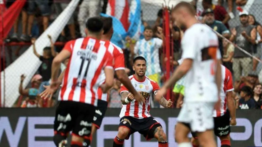 Barracas derrotó a Platense en un partido con polémicas y se quedó sin técnico