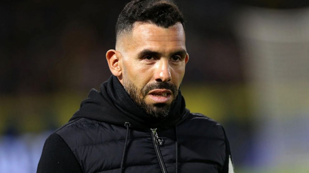 Carlos Tevez suena para reemplazar a Diego Flores como técnico de Godoy Cruz