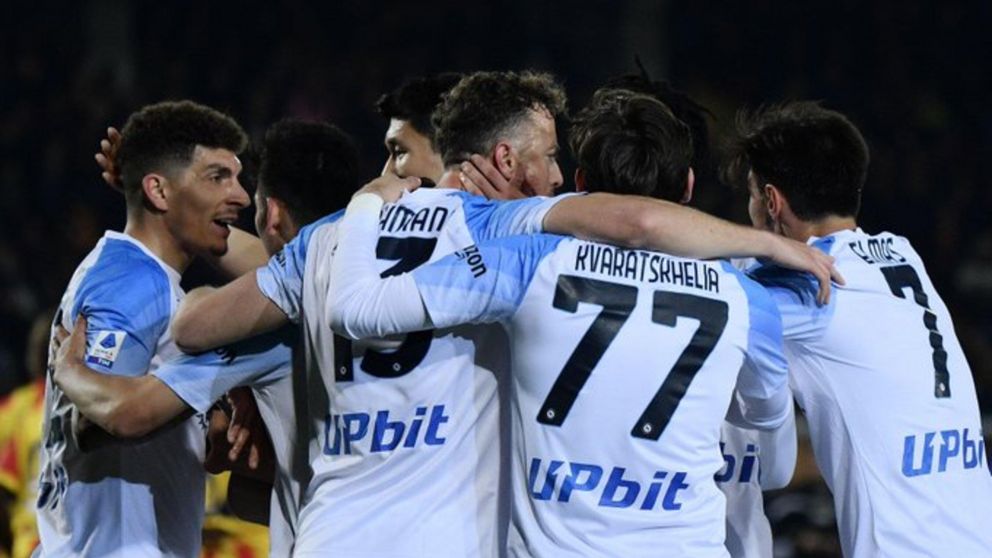 Napoli ganó y está cada vez más cerca de conquistar la Serie A