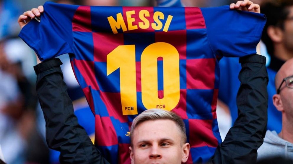Los hinchas de Barcelona pidieron por la vuelta de Lionel Messi en el clásico ante el Real Madrid