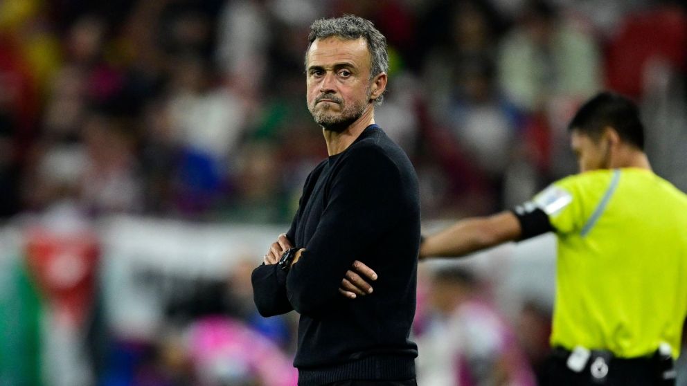 Luis Enrique llega a Londres para cerrar su incorporación al Chelsea de Enzo Fernandez