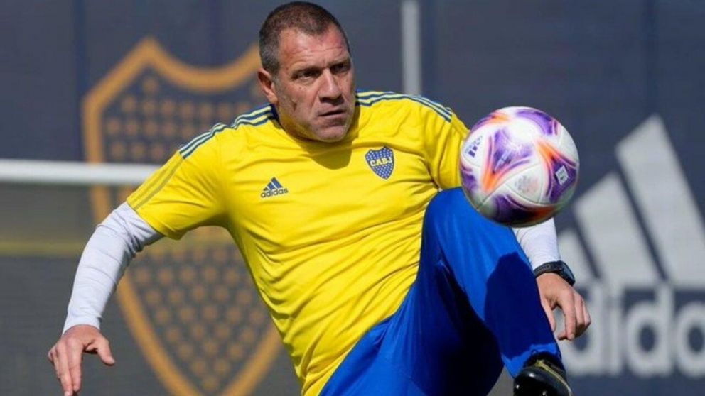 Roberto Pompei, el ayudante de Hugo Ibarra, sacudi� el mundo Boca con un sinf�n de declaraciones