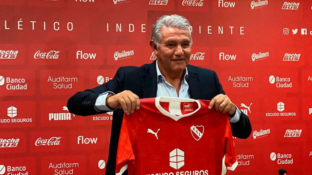 Burruchaga se postuló para dirigir a Independiente