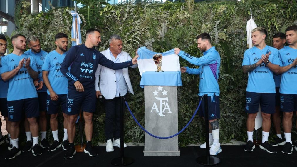 Lionel Messi recibió un homenaje más que especial por parte de la AFA en Ezeiza
