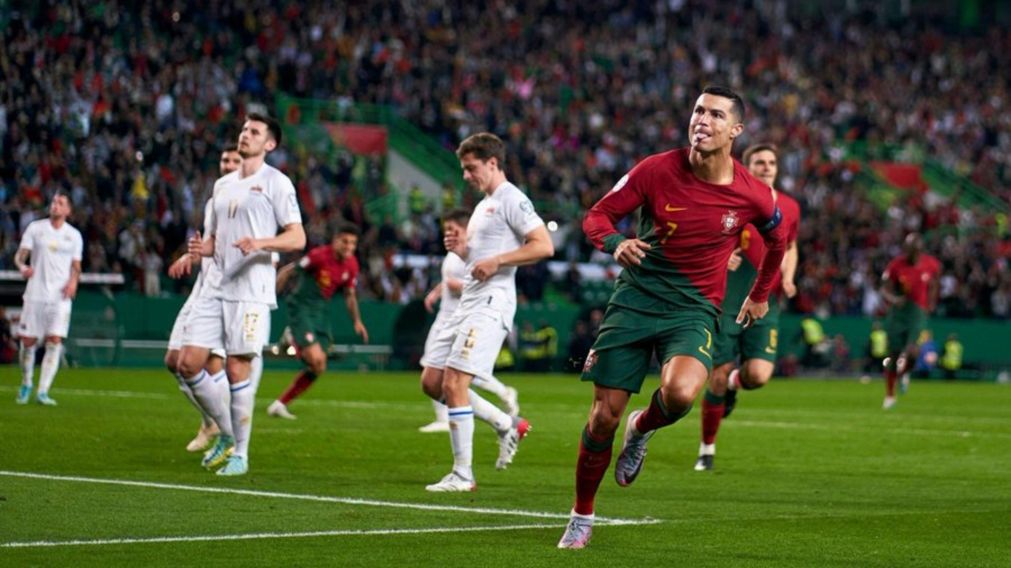 Cristiano Ronaldo metió un doblete en la goleada de Portugal y rompió un nuevo récord