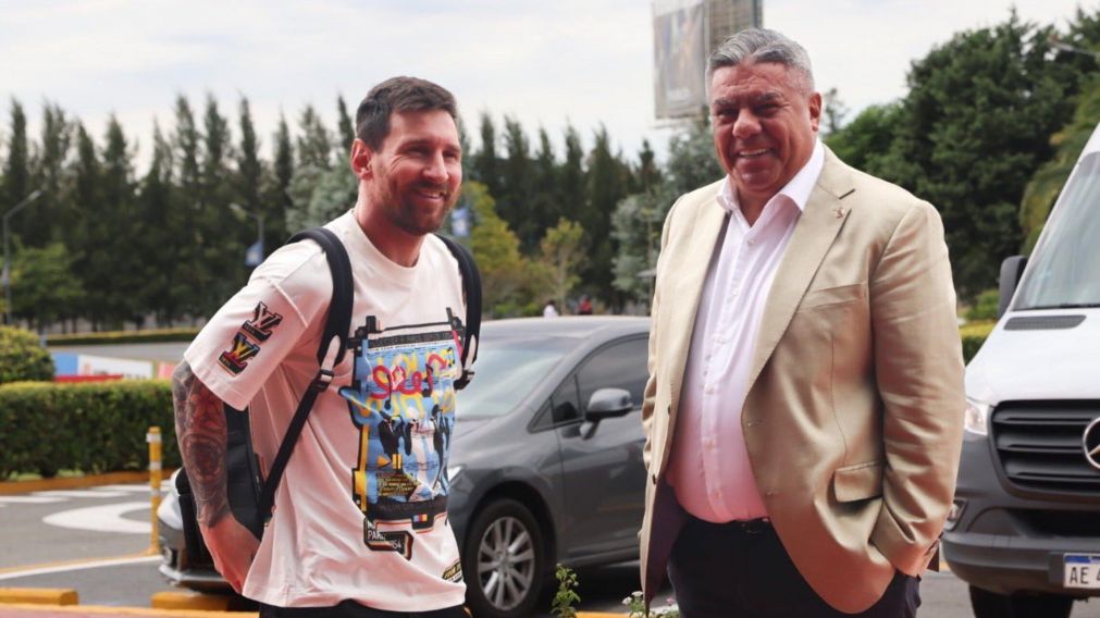Chiqui Tapia se rindió ante Messi: "Volviste a tu país como campeón del mundo"