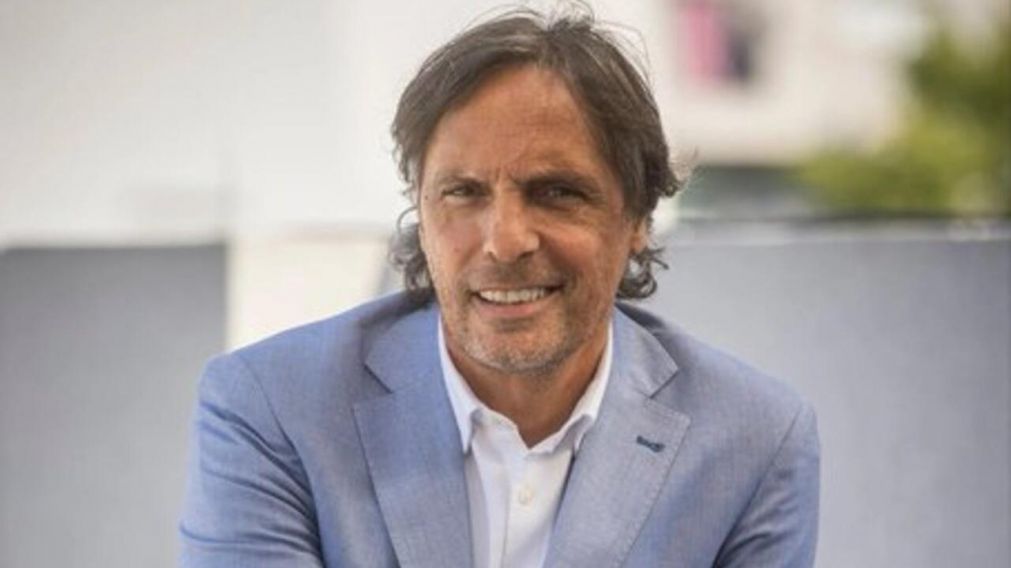 Gustavo López fue tendencia por un tremendo error en el comentario de Gimnasia y Estudiantes