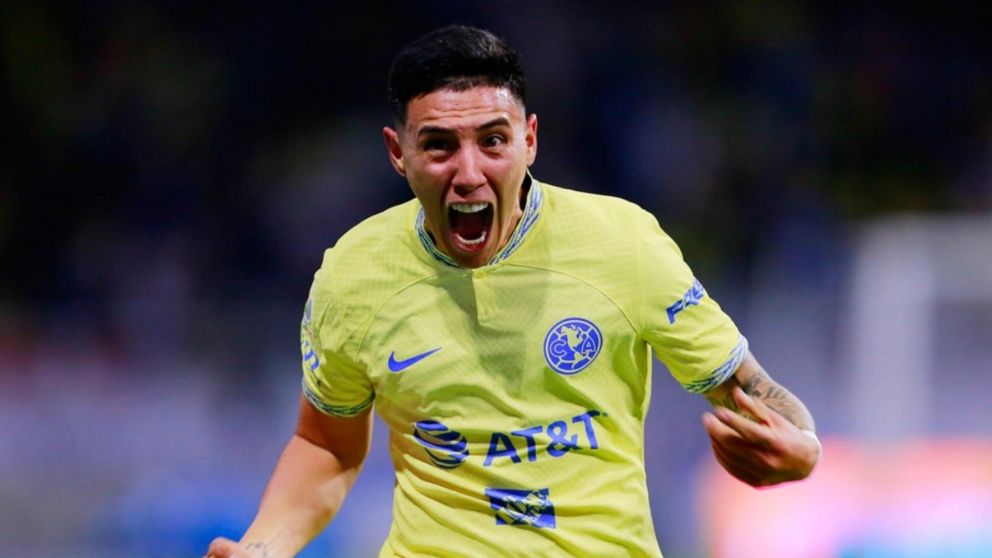 Leo Suárez sigue en modo killer para el América de México y Chivas fue su víctima