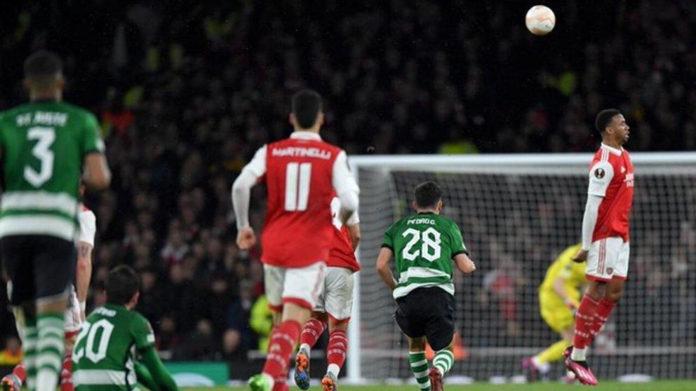 Sporting Lisboa hizo un golazo desde la mitad de la cancha y así eliminó al Arsenal de la Europa League