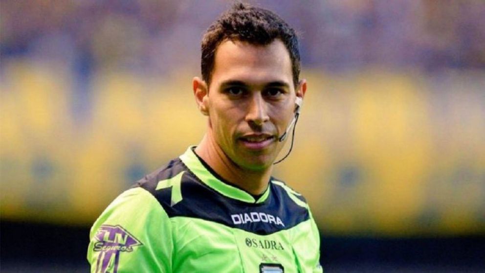 Liga Profesional: Facundo Tello dirigirá el clásico platense de la octava fecha entre Gimnasia y Estudiantes