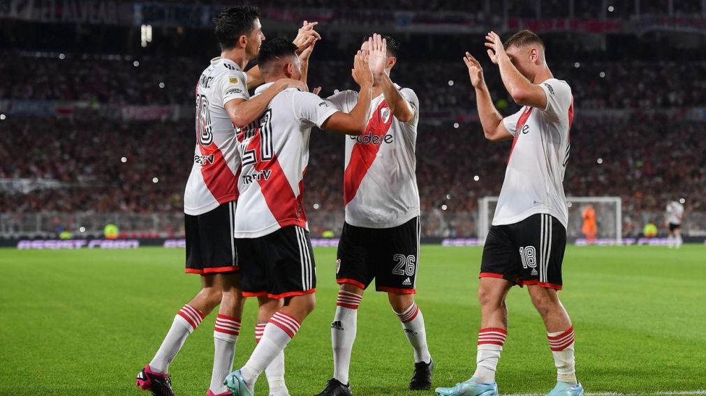 River fue demasiado para Godoy Cruz y lo goleó con un doblete de Beltrán y otro de Barco
