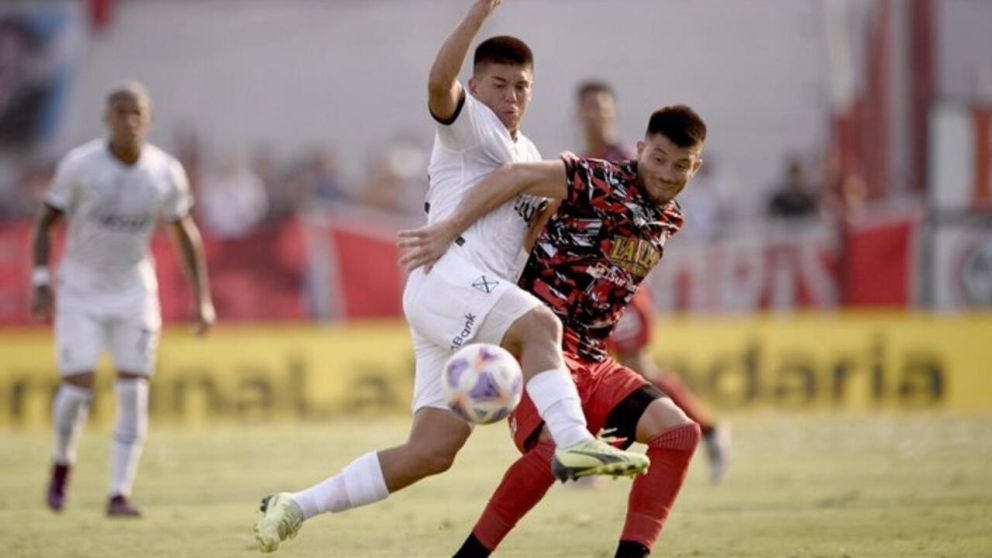 Independiente rescató un punto ante Barracas, tras haber jugado muchos minutos con un jugador menos