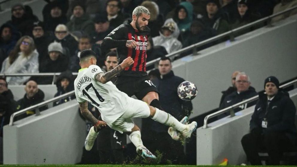 La brutal patada de Cuti Romero en la eliminación del Tottenham: lesión y expulsión