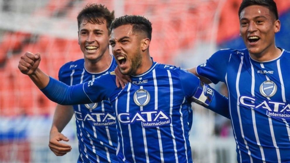 Racing sufrió un duro golpe ante Godoy Cruz y se aleja de la cima