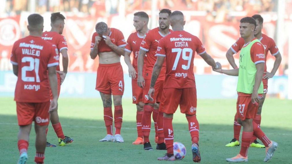 Independiente sigue hundido en el infierno: le ganaba a Instituto pero al final terminó empatando