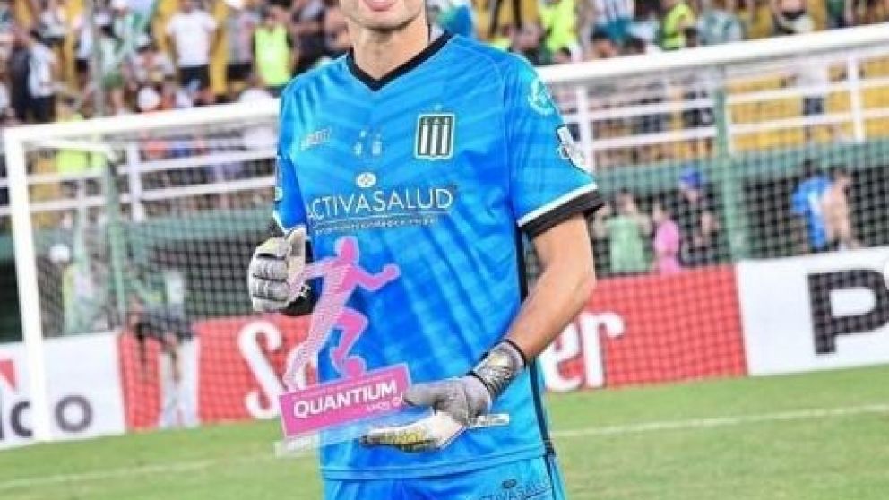 Nahuel es la Cajal de seguridad de Excursionistas en Copa Argentina