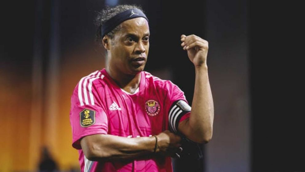 Ronaldinho sorprende a todos y se suma a la Kings League