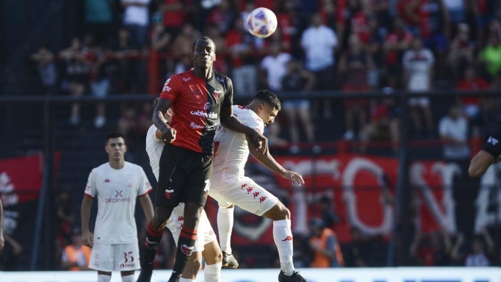 Huracán, con suplentes, dejó pasar la oportunidad de ser líder del torneo: empate ante el Colón de Gorosito