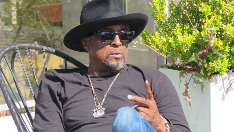 Bernard Fowler: “Tengo la bendición y me eligen”. (Crónica)