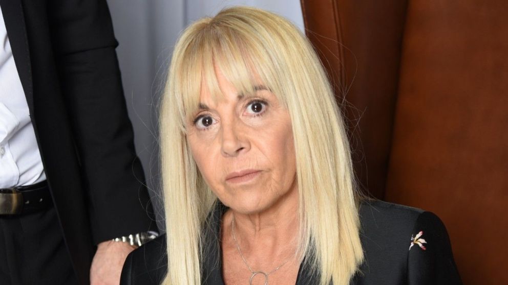 Claudia Villafañe sufrió un accidente y quedó muy herida.