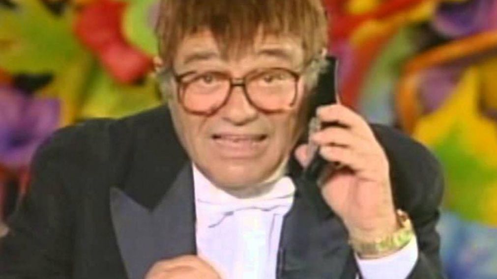Las tragedias de los famosos: Tato Bores, un monologuista único que falleció a los 70 años.