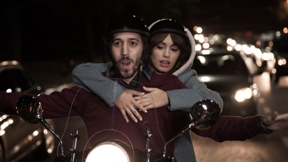 Netflix: Lali Espósito protagoniza "Permitidos", la comedia argentina que revive el debate sobre el amor y la fantasía.
