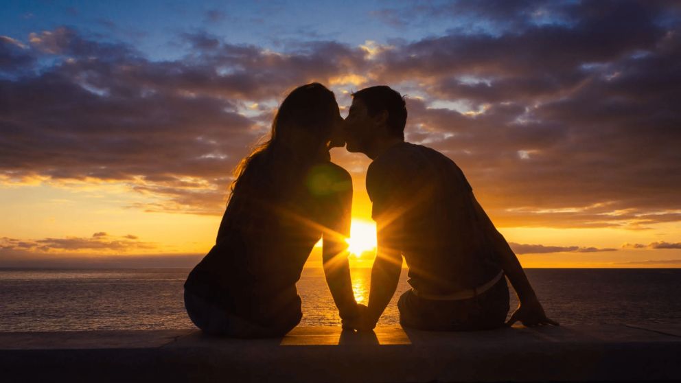 Qué signos del horóscopo chino vivirán un romance transformador durante la temporada de Cáncer.