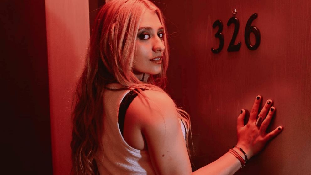 ¡VIDEO! Wayra Iglesia presentó "326"