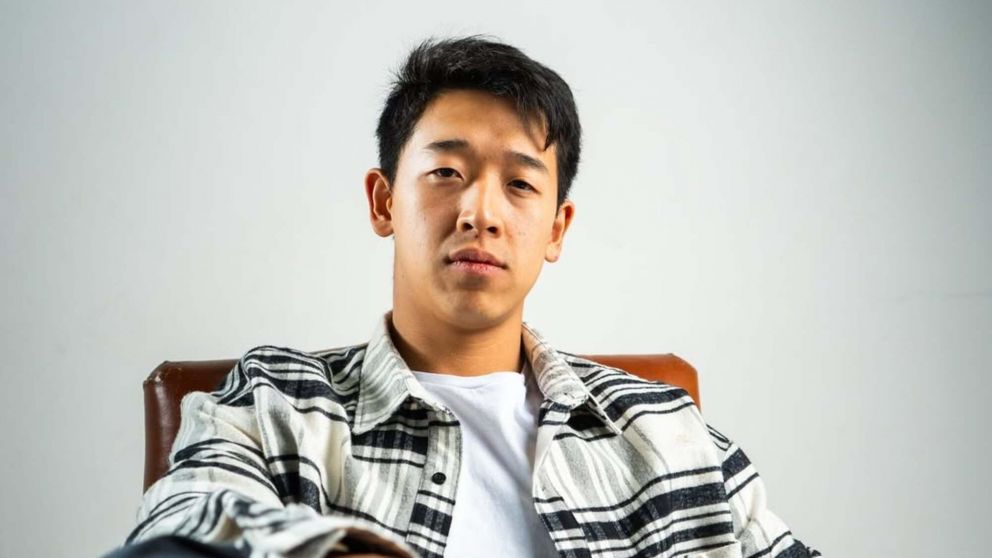 Mart�n Ku preocup� a sus fans al mostrarse desde la cama de un hospital. (Foto: Instagram/ @martinku98).