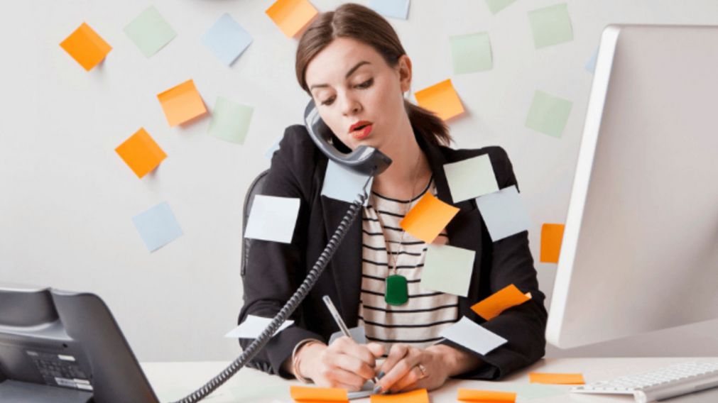 Horóscopo: los 4 signos del zodíaco que son más "adictos" al trabajo y cómo pueden aprender a equilibrarlo. (Foto: LinkedIn).