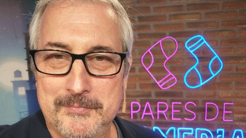 Luis Rubio nació y vivió durante su infancia en Rosario, provincia de Santa Fe.