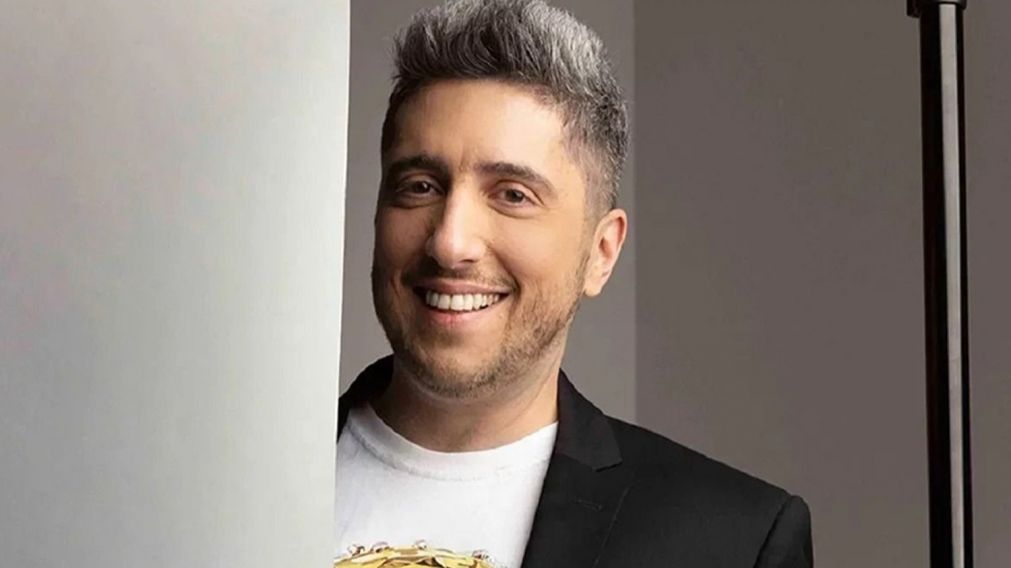 Jey Mammón vuelve a la televisión y lo anunció de la manera más original.