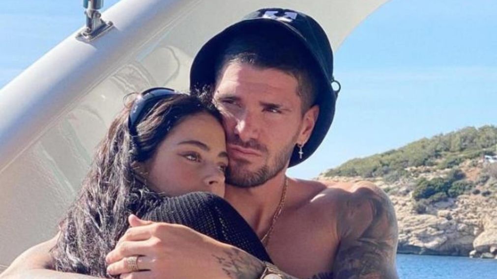 Aseguran que Tini Stoessel festejó su cumpleaños con Rodrigo de Paul.