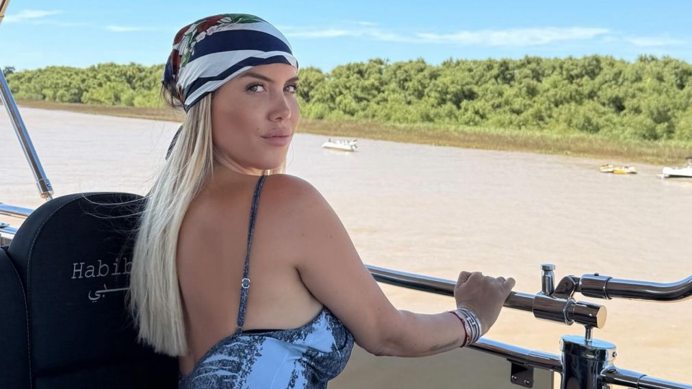 Tras el descuido hot, Wanda Nara aclaró para quién eran las fotos que se sacó en topless: "El destinatario..." (Foto: Instagram/@wanda_nara).