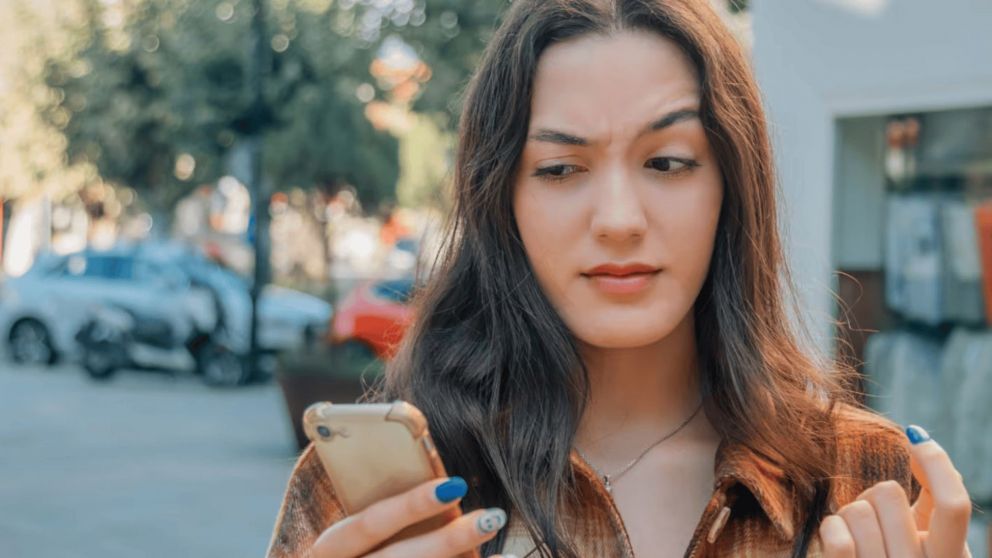 Horóscopo: los signos que deben desconfiar de alguien cercano.