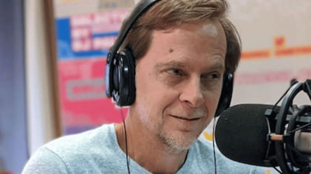 Mat�as Martin blanque� su romance con una conocida periodista y escritora.