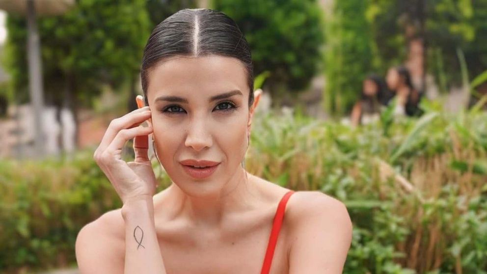 Andrea Rincón sorprendió con una foto ultra hot en medio de su internación. (Foto: Instagram/@andrearincon_top).