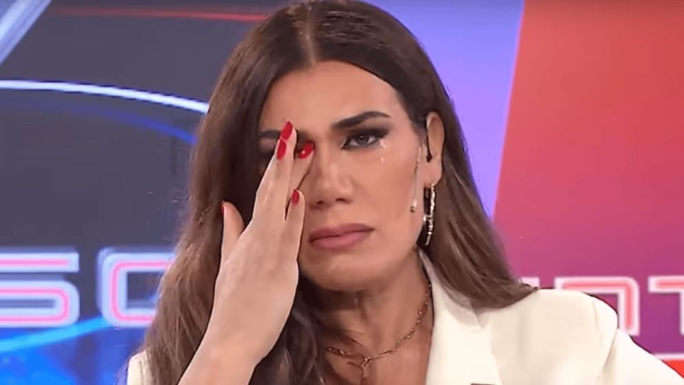 La opini�n de Luis Ventura: el inesperado adi�s de Flor de la V.